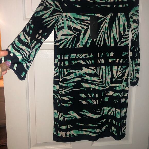 NWT BCBG long sleeve sheath dress👗leaf 🍃detail - Picture 2 of 4